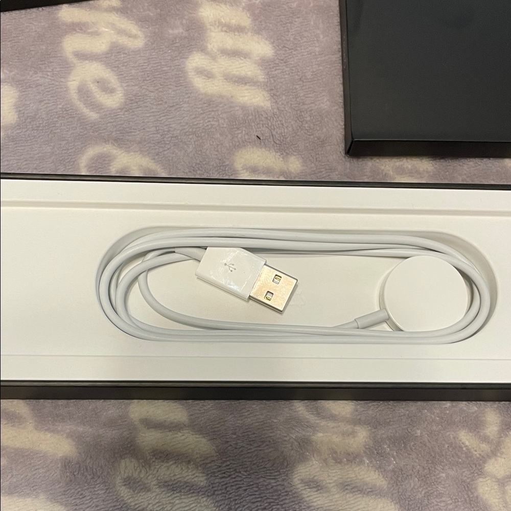 Nike Apple Watch SE 40mm - Picture 5 of 6